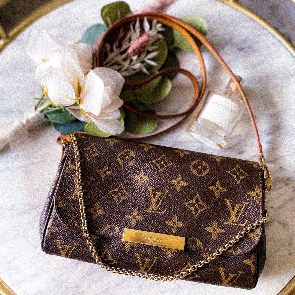 Y2K 90s Louis Vuitton Monogram Favorite PM Mini Clutch Shoulder Bag COA Dust Bag